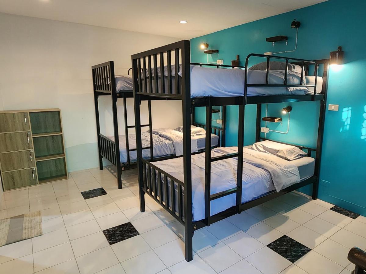 Blue Moon House - A Budget Hostel For Easy Travellers Τσιάνγκ Μάι Εξωτερικό φωτογραφία
