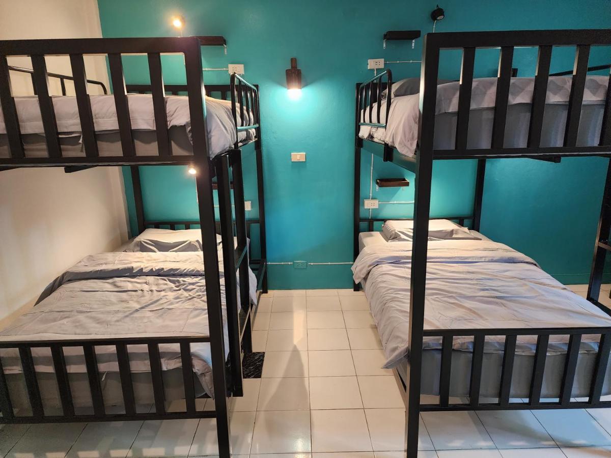 Blue Moon House - A Budget Hostel For Easy Travellers Τσιάνγκ Μάι Εξωτερικό φωτογραφία